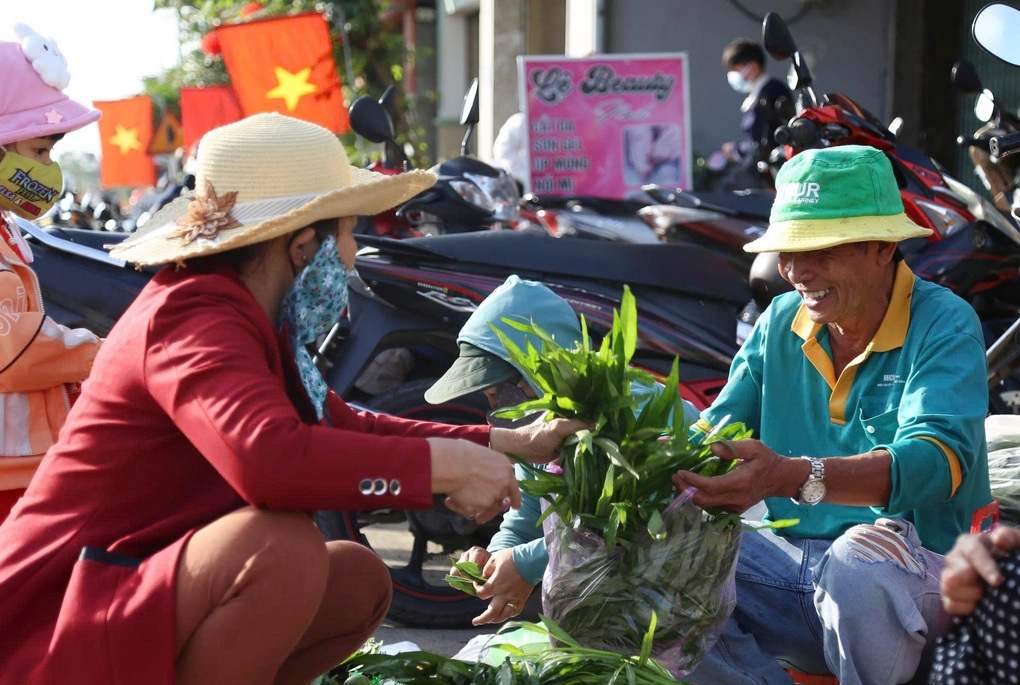 On the first day of the Lunar New Year, people flock to one of Vietnam's most unique markets - 2