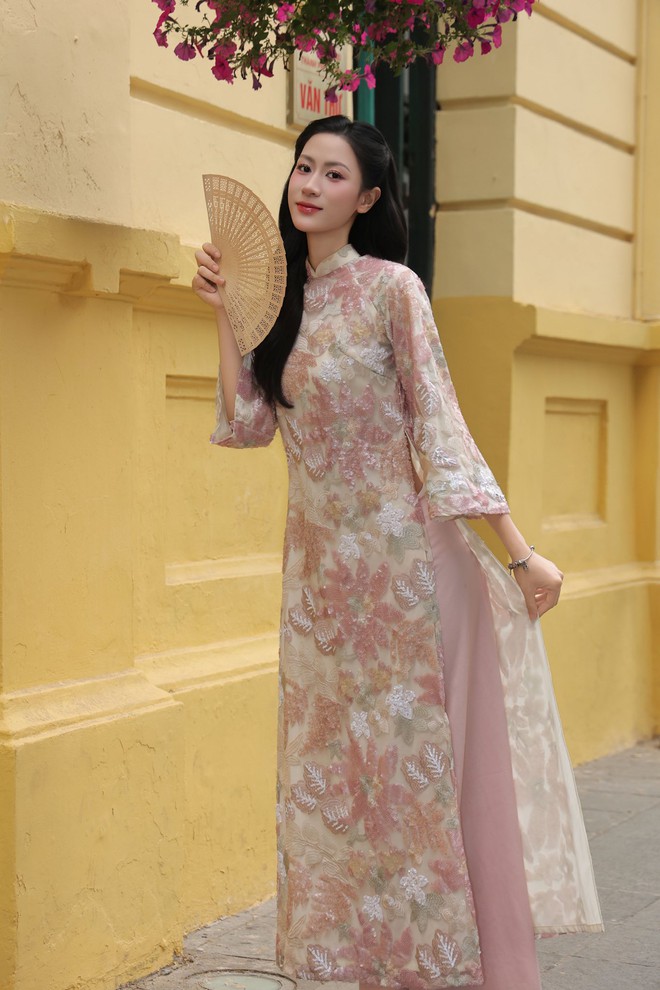Vietnamese volleyball beauties showcase their stunning looks that captivate thousands on New Year's Day - Photo 4. Dàn mỹ nhân bóng chuyền Việt Nam khoe nhan sắc 'vạn người' mê ngày đầu năm- Ảnh 4.