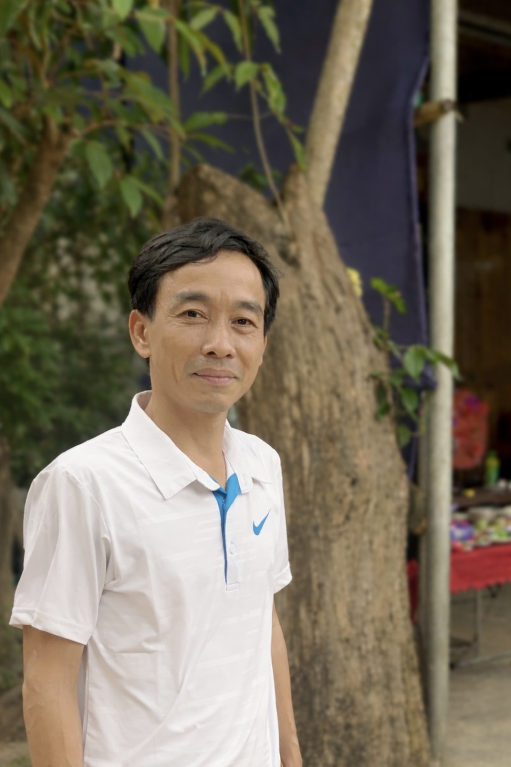 A literature teacher with 30 years of teaching experience has never assigned homework to students during Tet (Lunar New Year) - 1
