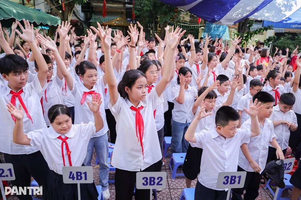 Người thầy rời bỏ 20 năm trường chuyên lớp chọn đi dạy học sinh khuyết tật - 2
