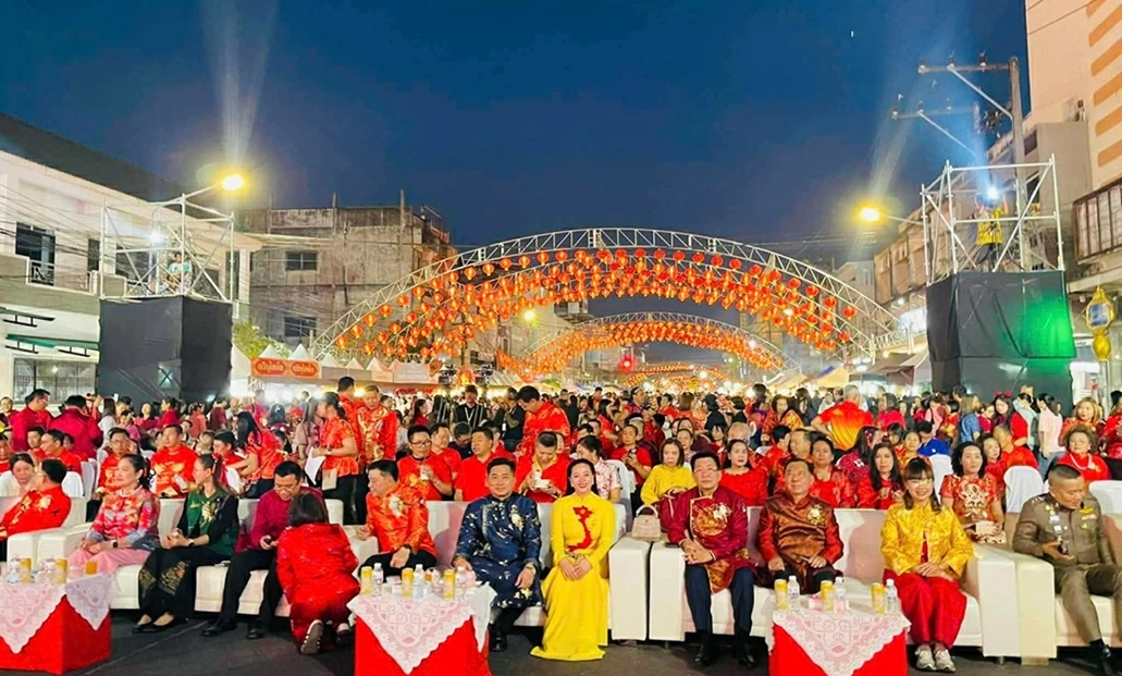 Le festival du Nouvel An lunaire du Vietnam, de la Thaïlande et de la Chine a attiré plus de 60 000 visiteurs.
