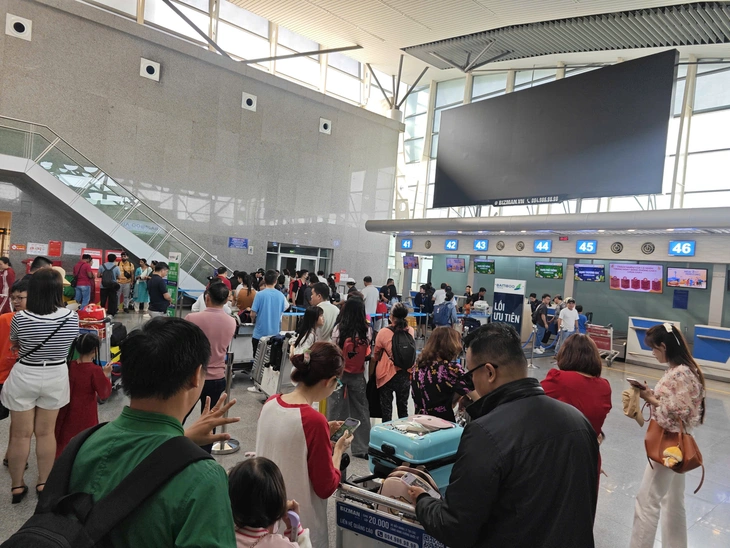 Aeroporto di Tan Son Nhat - Foto 2.