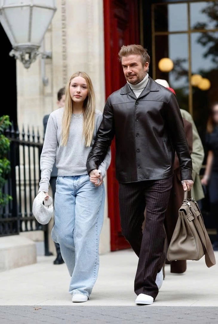 Harper Beckham - Ảnh 9.