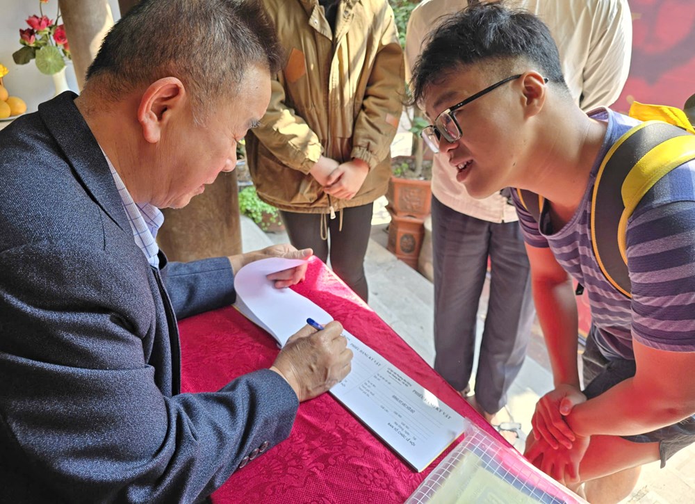 ຈິດໃຈຂອງຄວາມກ້າຫານຢູ່ສະໜາມມວຍປ້ຳໃນບ້ານມາຍດົ່ງ - ຮູບທີ 15