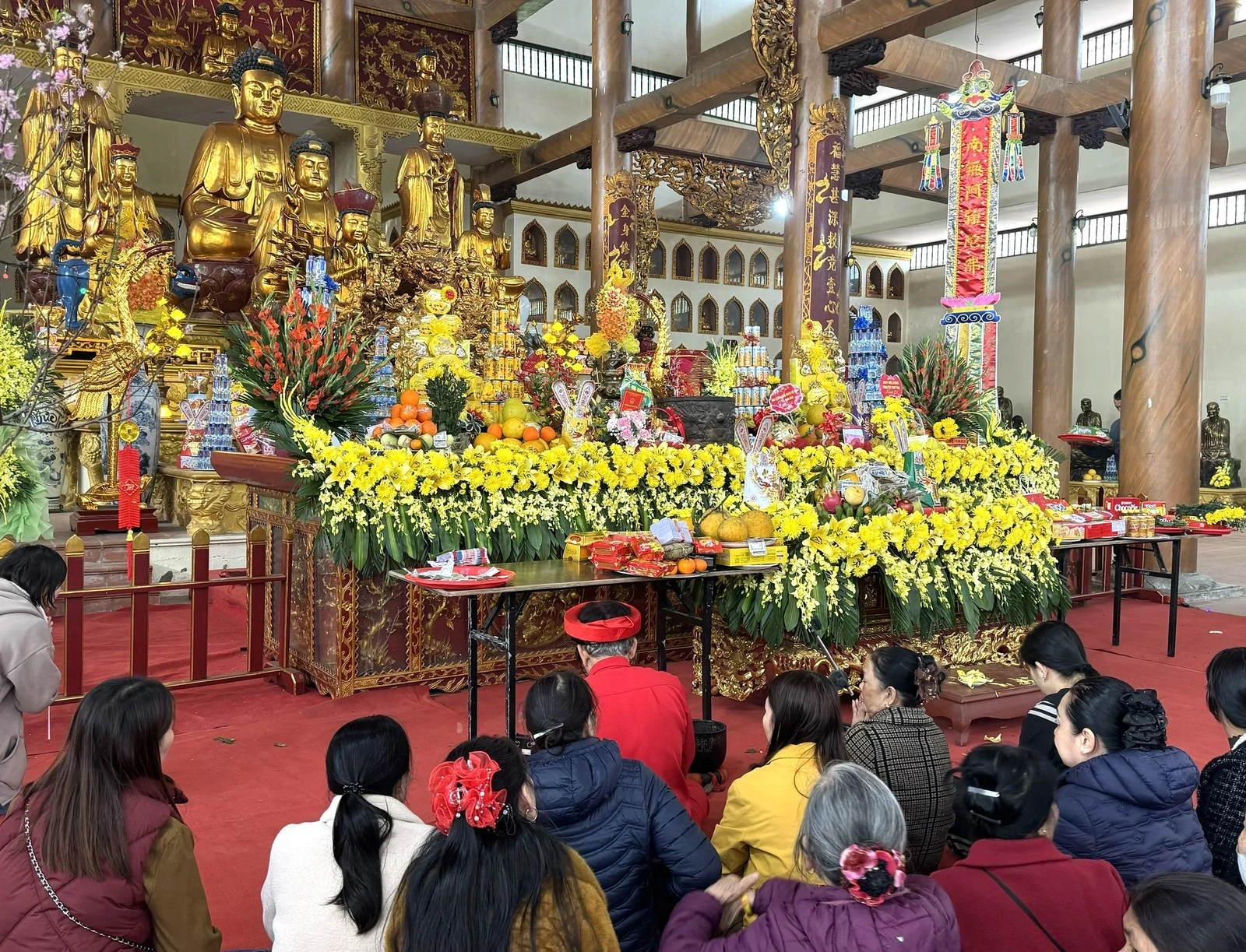 Besuch des Tien-Pagodenfestivals