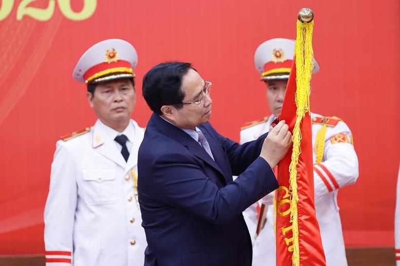 Prime Minister: The Vietnam Academy of Science and Technology Thủ tướng: Viện Hàn lâm Khoa học và Công nghệ Việt Nam