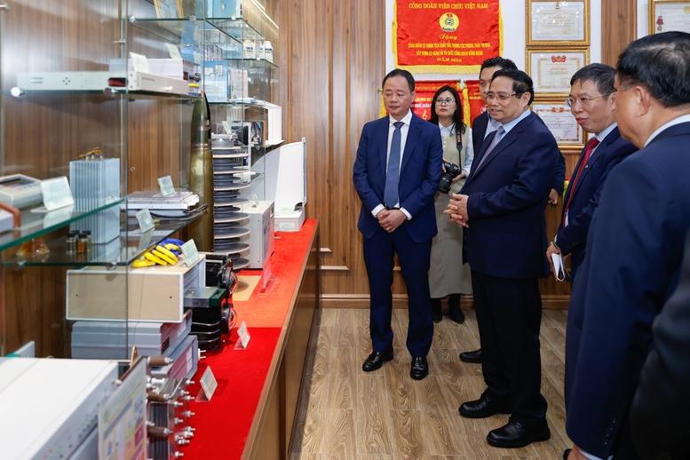 Prime Minister: The Vietnam Academy of Science and Technology Thủ tướng: Viện Hàn lâm Khoa học và Công nghệ Việt Nam