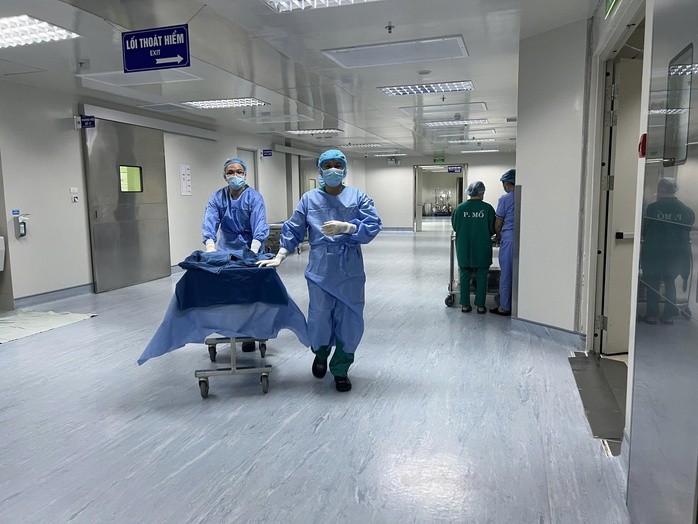 Il trapianto di fegato è stato trasferito in sala operatoria.