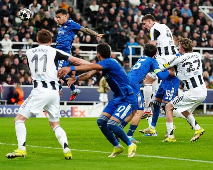 Bóng đá Anh áp đảo ở vòng 1/8 Champions League - Kampionati 1.