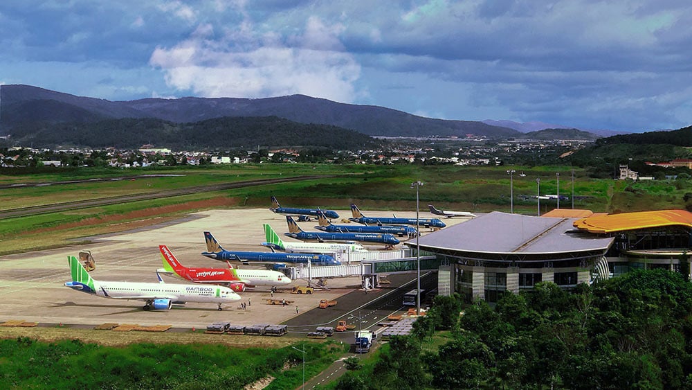 Aeroporto di Lien Khuong.jpg