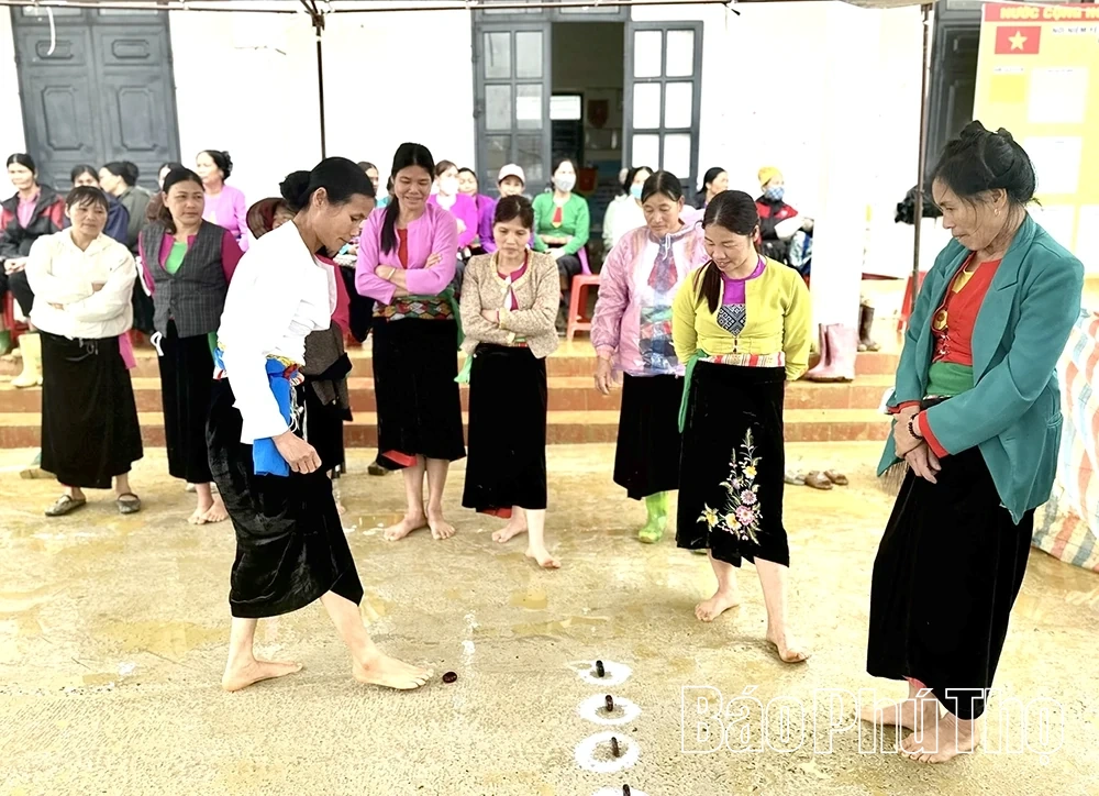 De unieke kenmerken van het Dinh Bang-festival.