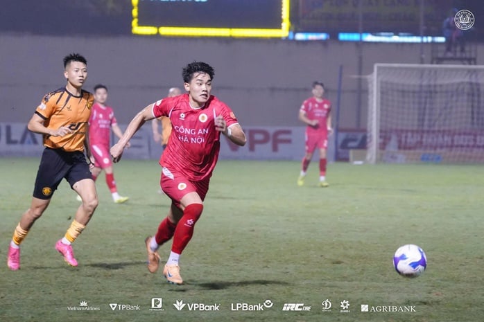 V-League trở lại: Derby rực lửa, nhóm cuối “nghẹt thở” vì trụ hạng - Ảnh 1.