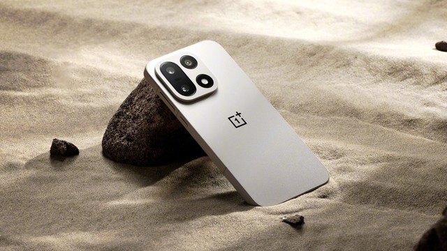 Du xuân không lo 'sập nguồn' với top 4 smartphone pin 'trâu' hàng đầu hiện nay - Ảnh 1.