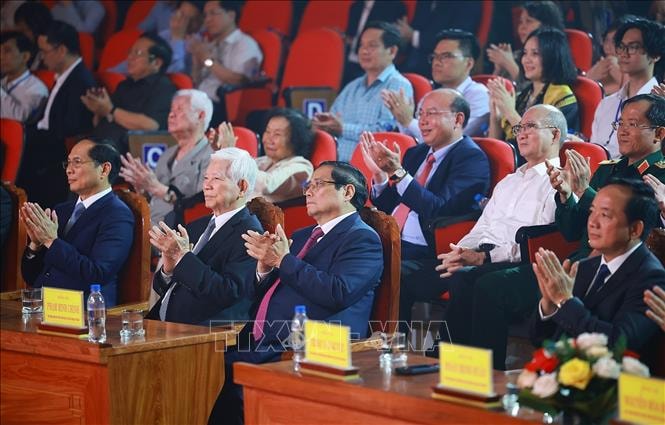 Pham Van Dong: Ehrung eines vietnamesischen Premierministers - lebensstil news from Lomazoma