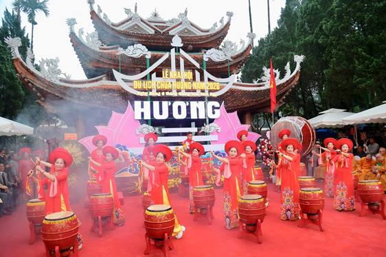 Musim perayaan yang bertamadun dan selamat - Foto 1. Mùa lễ hội văn minh, an toàn - Ảnh 1.