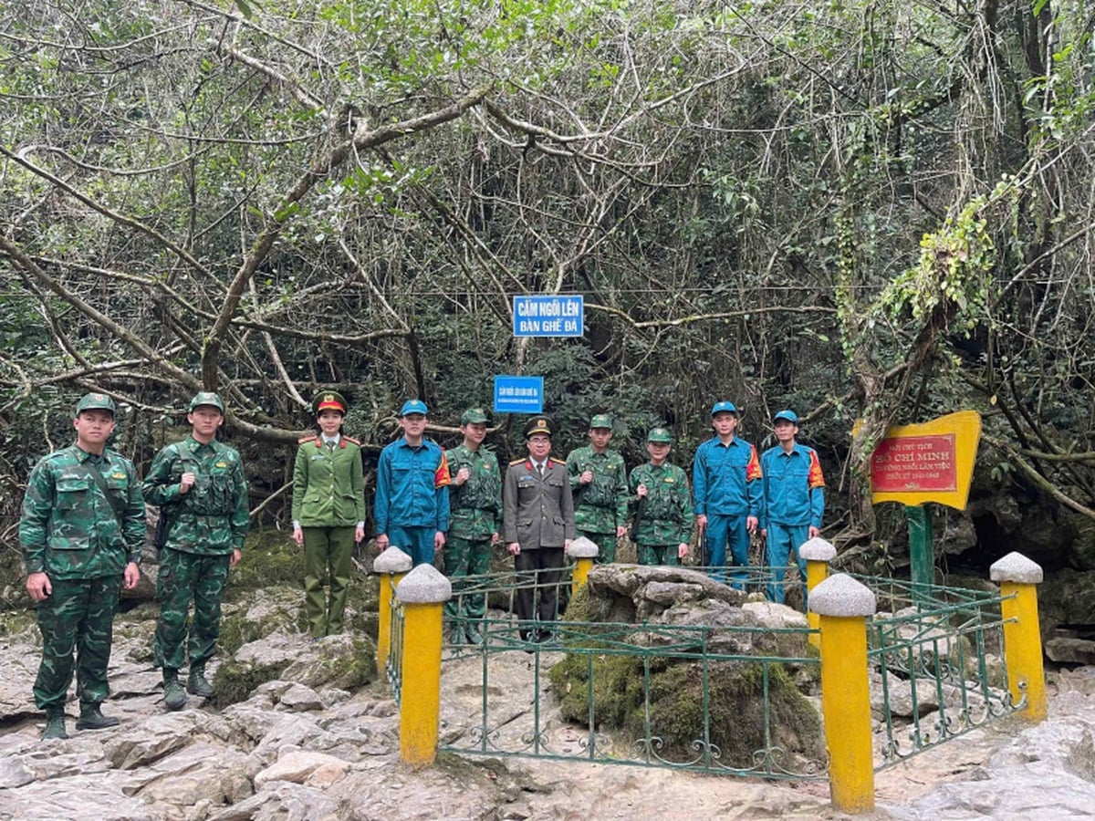 Cao Bang offre l'ingresso gratuito a Pac Bo durante il festival Cao Bằng miễn phí tham quan Pác Bó trong lễ hội về nguồn- Ảnh 2.