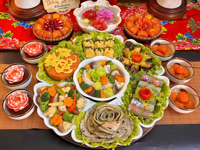 Quali piatti dovrebbero essere inclusi nel vassoio delle offerte per la prima luna piena dell'anno lunare e come disporli nel modo più elegante? - Foto 1. Mâm cúng rằm tháng giêng gồm những món gì và cách bày biện đẹp mắt nhất - Ảnh 1.