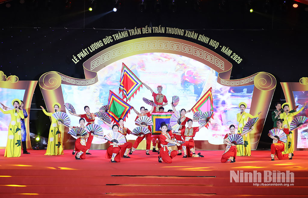Lễ phát lương Đức Thánh Trần đền Trần Thương Xuân Bính Ngọ 2026