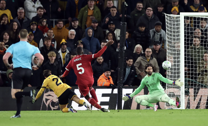 Il Liverpool subisce una sconfitta scioccante nei minuti di recupero, il Wolverhampton batte un'altra 