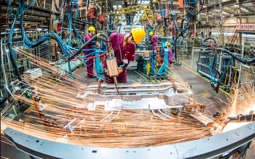 La Cina annuncia il suo obiettivo di crescita economica per il 2026. Trung Quốc công bố mục tiêu tăng trưởng kinh tế năm 2026
