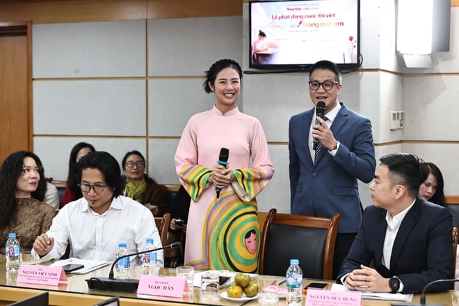 Diễn viên Chí Trung ngồi 'ghế nóng' cuộc thi viết- Ảnh 1.