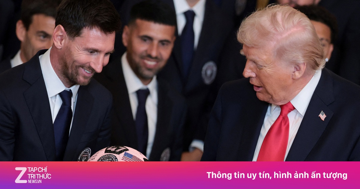 Реакция Месси на похвалу Трампа в адрес Роналду.