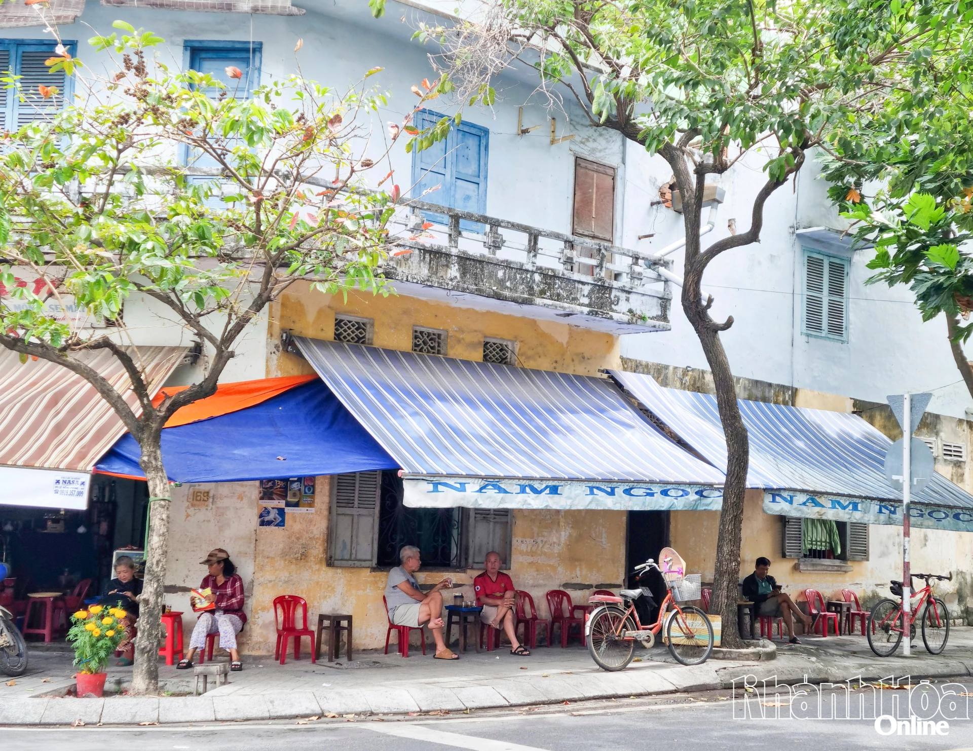 Mỗi góc&nbsp;cà phê ở Nha Trang là một nhịp sống chậm&nbsp;để&nbsp;khách tìm về.&nbsp;Ảnh: G.C