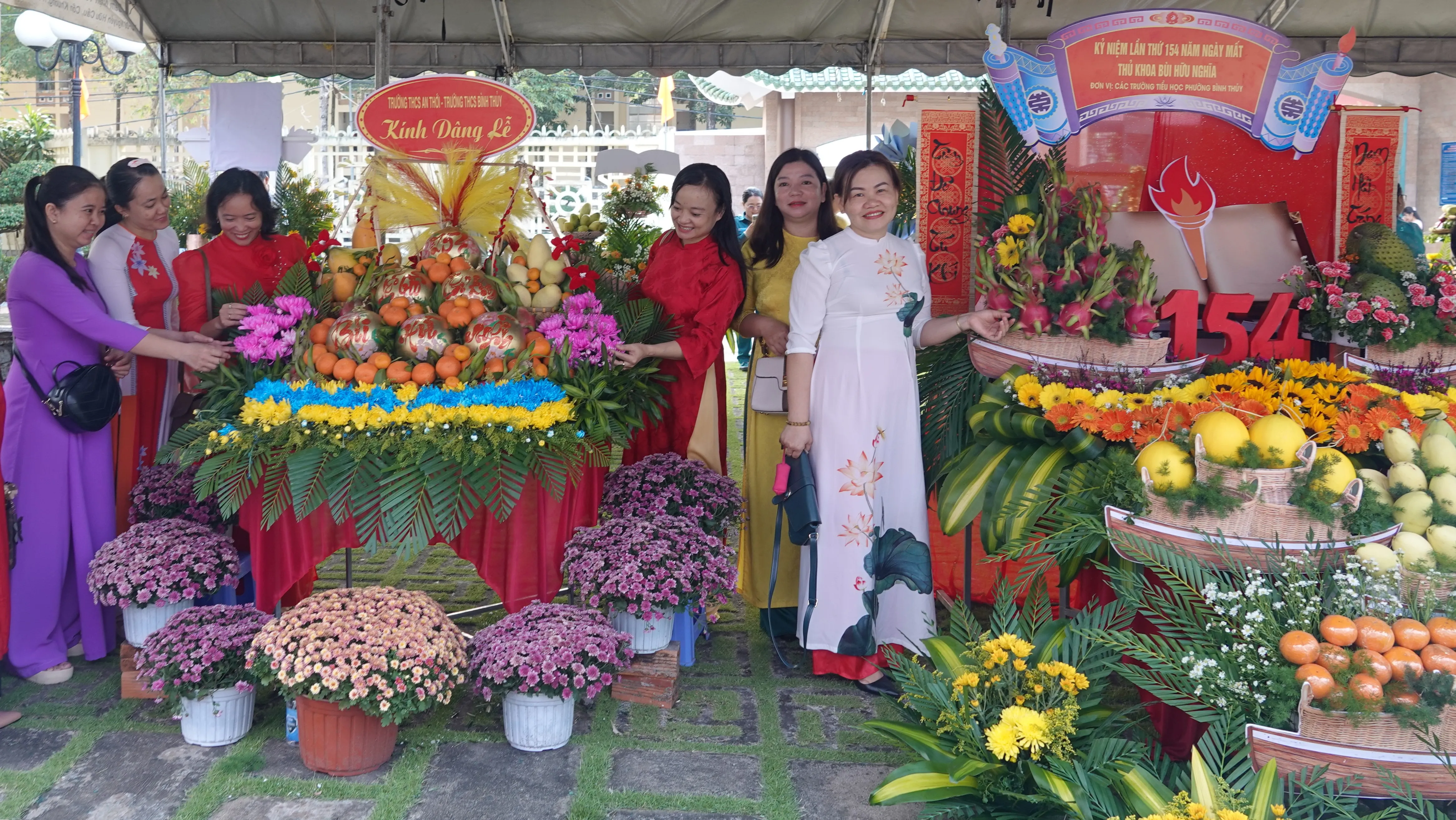 Commemorazione del 154° anniversario della prima classificata Bui Huu Nghia