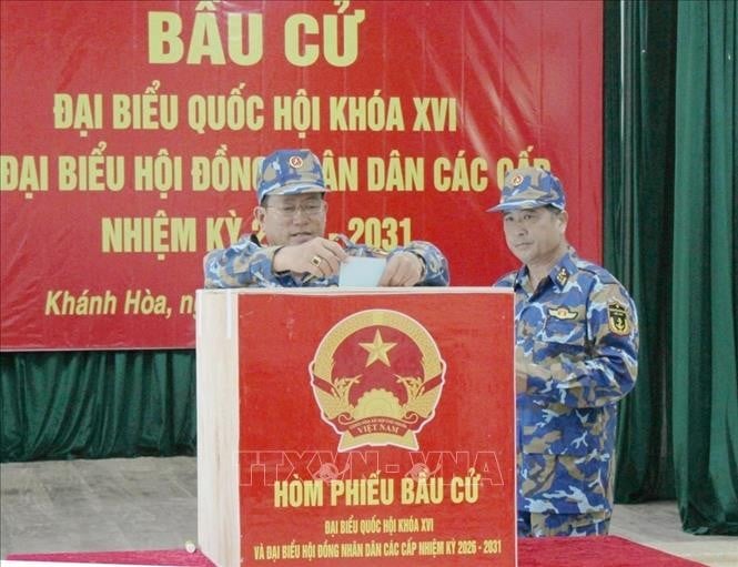 Перші виборці проголосували на виборчій дільниці № 7, Спеціальний адміністративний район Чионгса. Фото: VNA