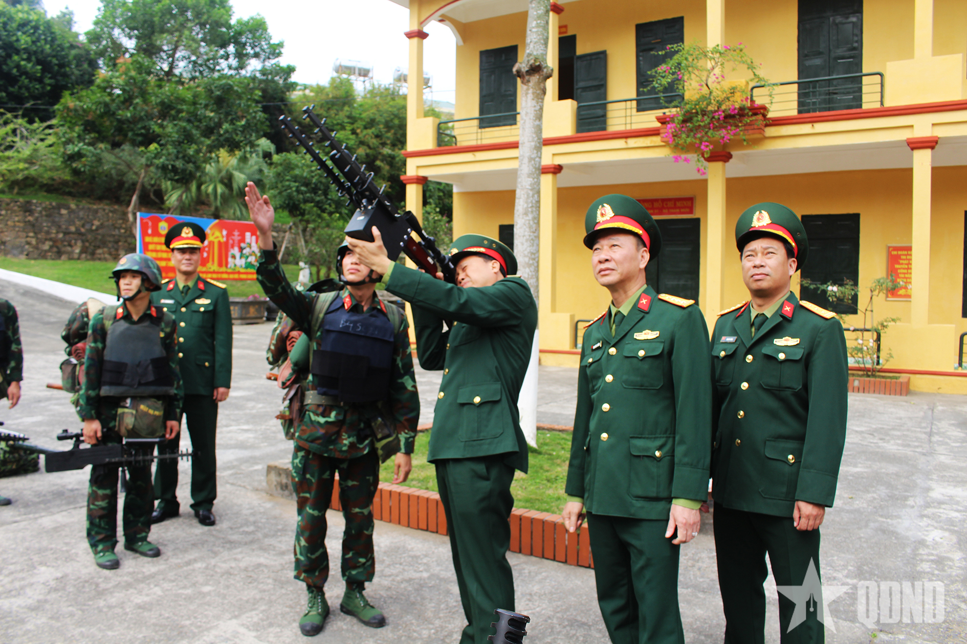 Military Region 3 inspects combat readiness for the protection of the ...