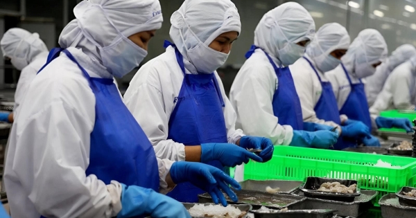 Het Ministerie van Industrie en Handel lanceert een reeks oplossingen om bedrijven en kleine onderne