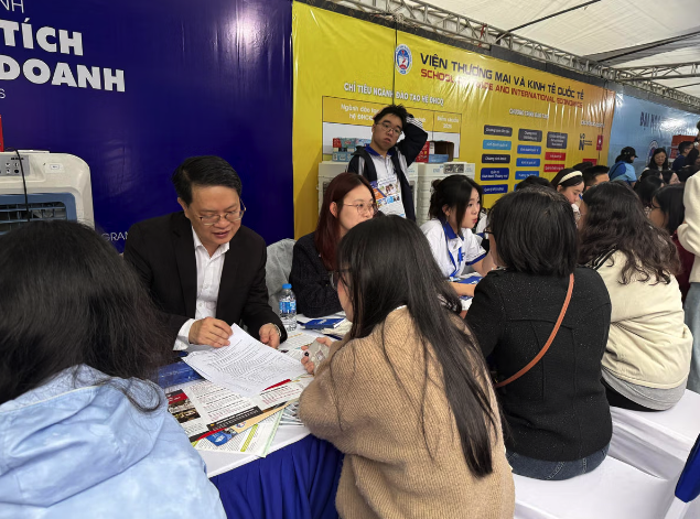 Các trường ĐH mở loạt ngành học mới, tăng lựa chọn cho thí sinh - Ảnh 1.