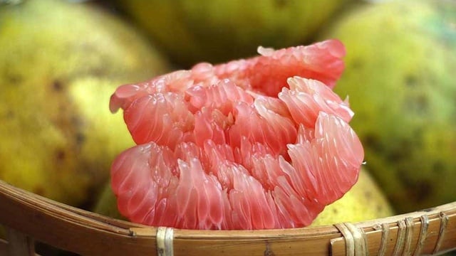 Cách ăn bưởi tốt nhất cho sức khỏe - Ảnh 2.