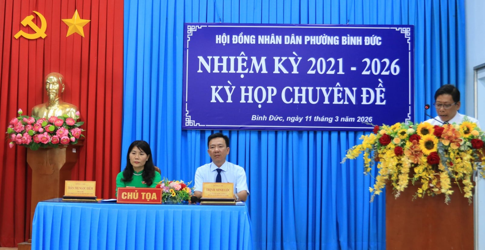 Chủ tọa kỳ họp 