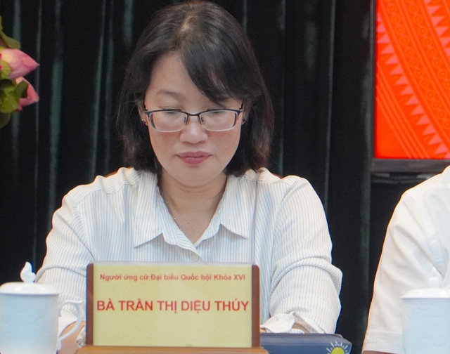 Cosa si aspettano gli elettori da avvocati, medici e dal direttore del Dipartimento di Giustizia di Ho Chi Minh City nel 2026? - Foto 2. Cử tri kỳ vọng gì ở luật sư , bác sĩ , Giám đốc sở Tư pháp TP . HCM 2026 - Ảnh 2.