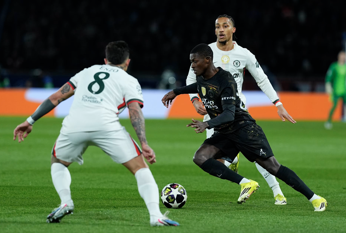 Chelsea thua thảm trên đất Pháp, PSG mơ vé tứ kết Champions League - Ảnh 1.