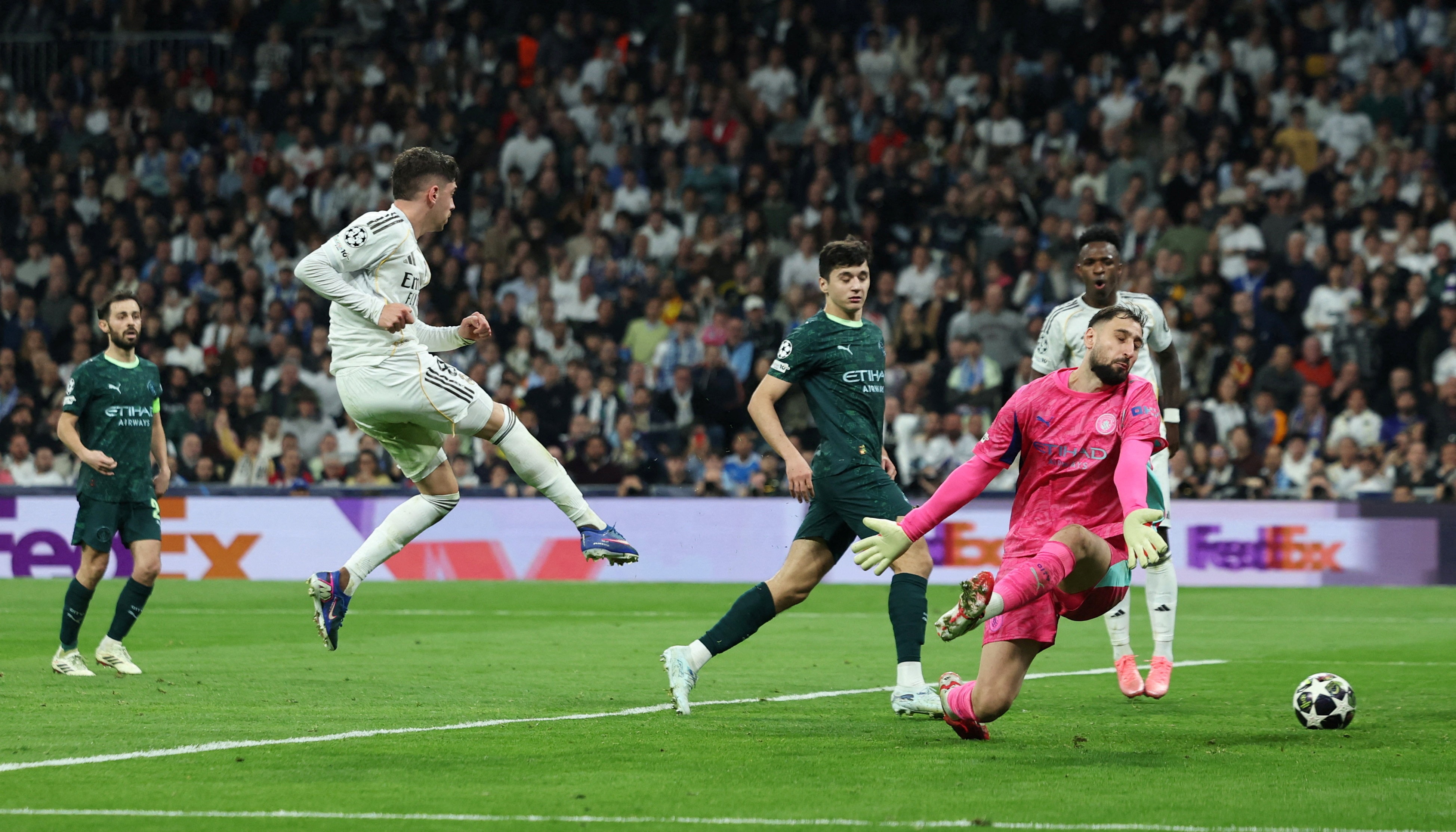 ภาพของเรอัลมาดริด ภาพที่ 1 Real Madrid anh 1