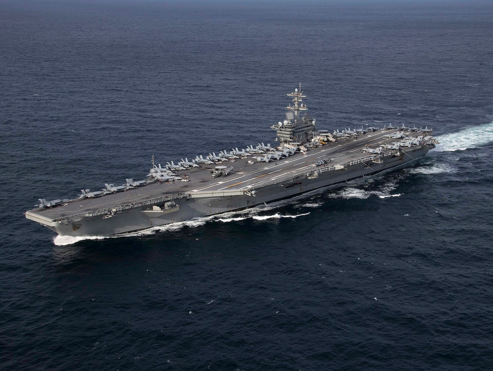 イランは、米国の空母USSエイブラハム・リンカーンを攻撃したと主張し