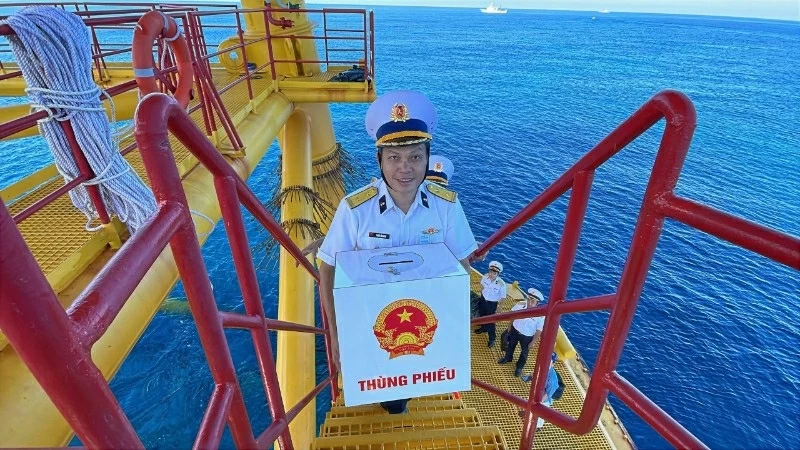11P2: Atmosfera elettorale per i delegati Rộn ràng không khí 'Ngày hội của non sông'