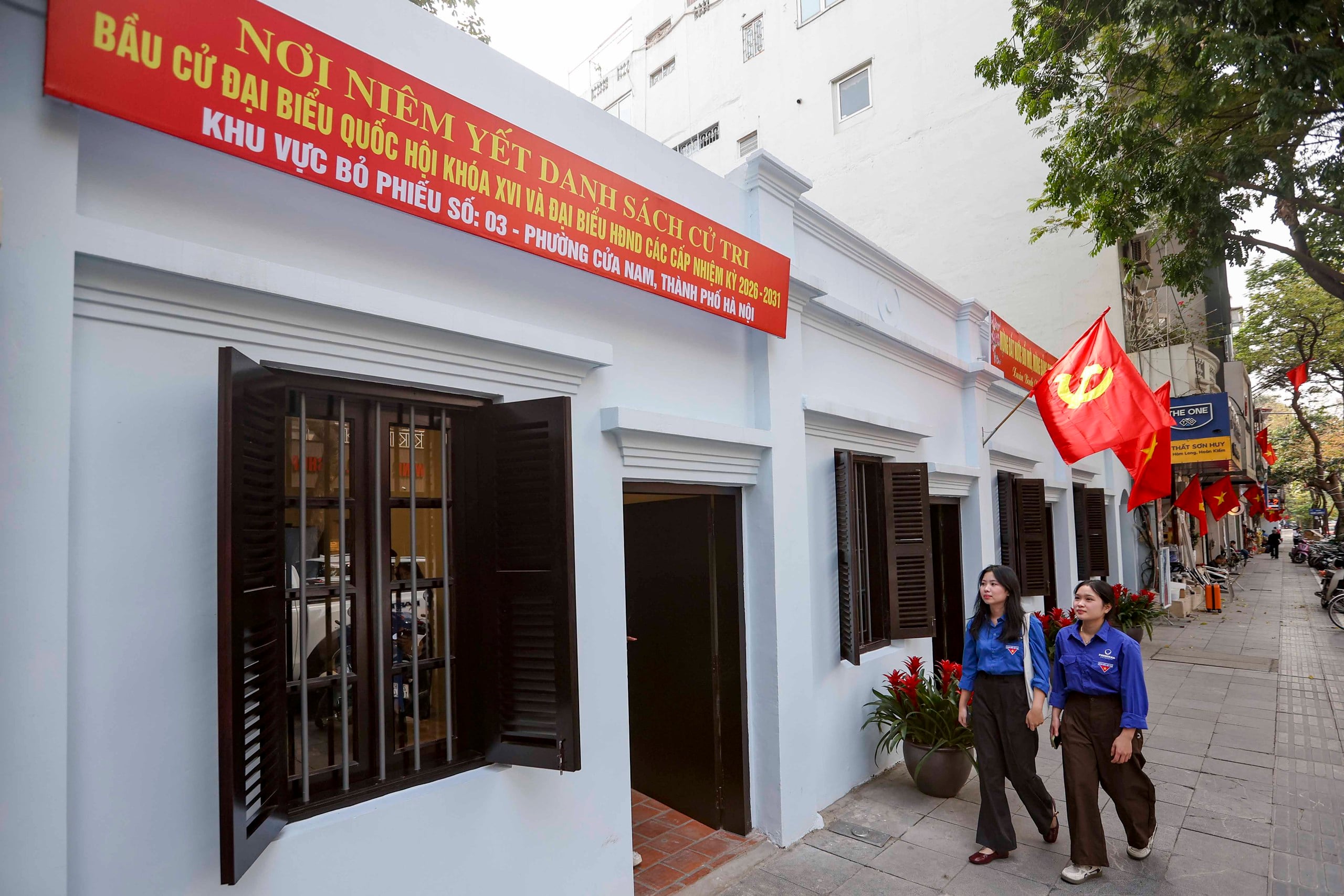 Các điểm bầu cử đặc biệt ở Hà Nội sẵn sàng cho ngày hội lớn toàn dân - Ảnh 11.