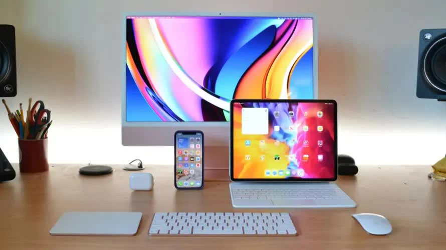 Nel mercato della telefonia mobile, gli attuali modelli di iPhone sono disponibili in diverse fasce di prezzo.