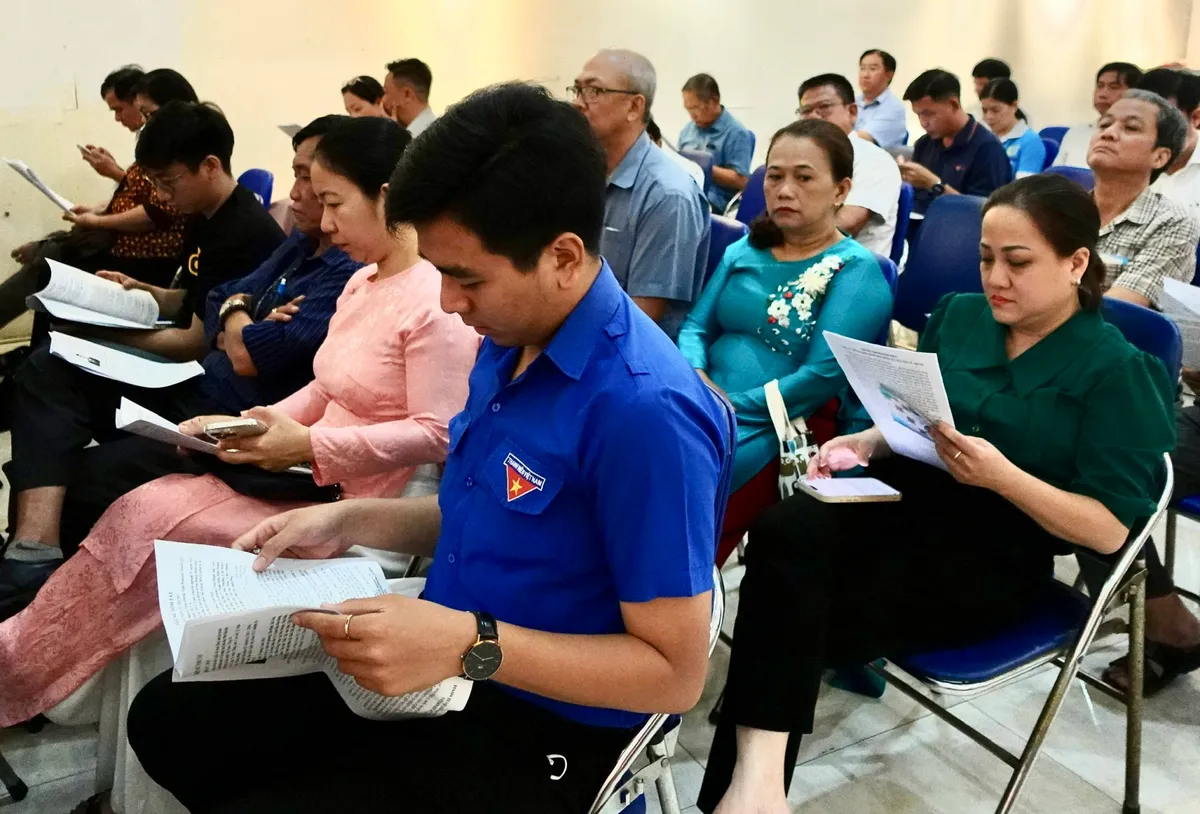 Cử tri TP Hồ Chí Minh kỳ vọng chọn đúng người để thúc đẩy siêu đô thị phát triển - Ảnh 3.