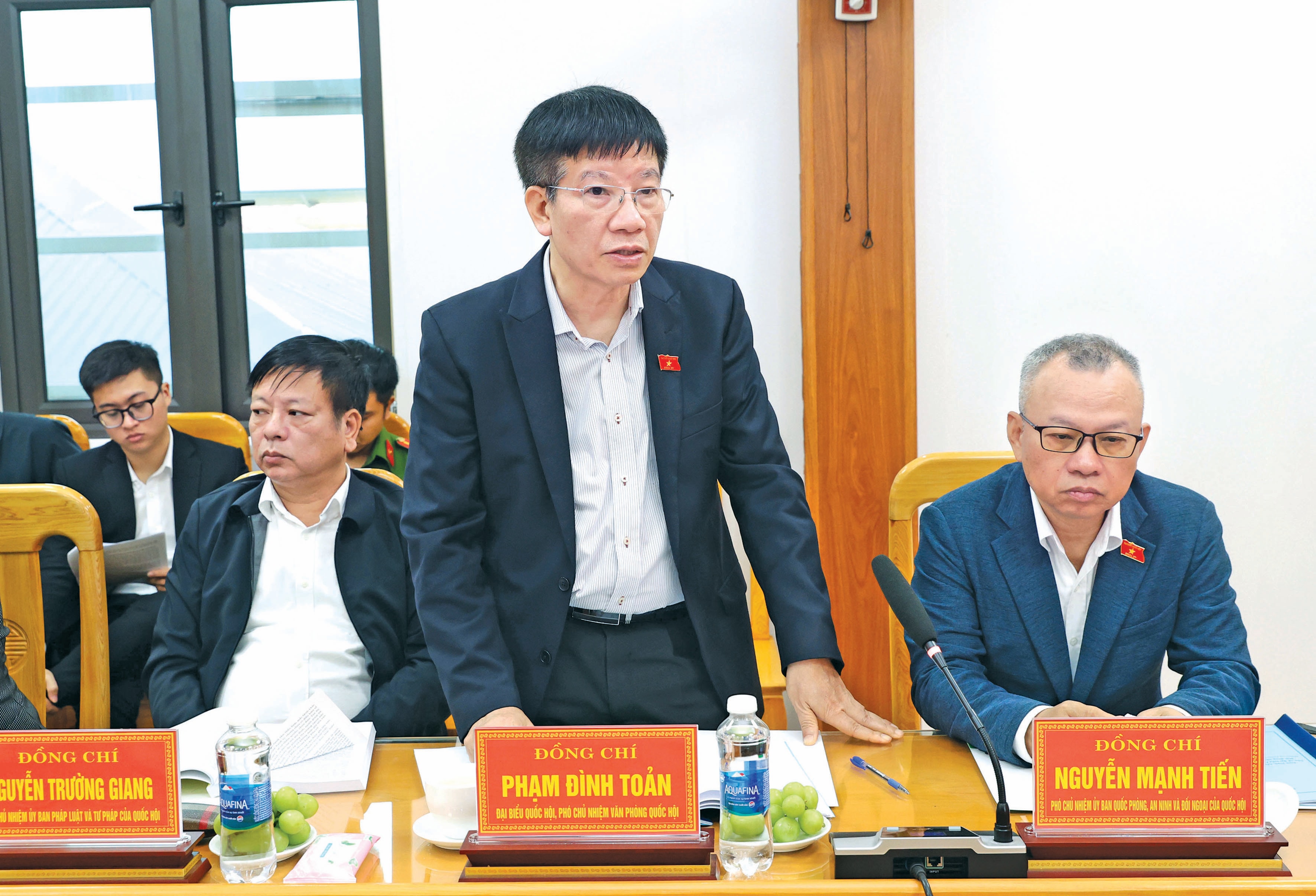 pho-chu-nhiem-van-phong-quoc-hoi-pham-dinh-toan-phat-bieu.jpg