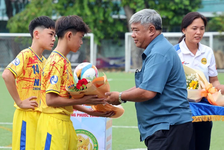 Bóng đá TP.HCM quyết liệt săn tìm tài năng trẻ - Ảnh 1.