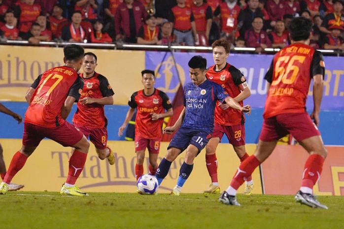 Vòng 16 V-League 2025-2026: Công an Hà Nội khẳng định vị thế 