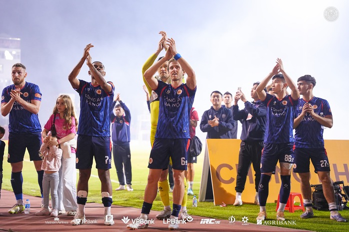 Vòng 16 V-League 2025-2026: Công an Hà Nội khẳng định vị thế 