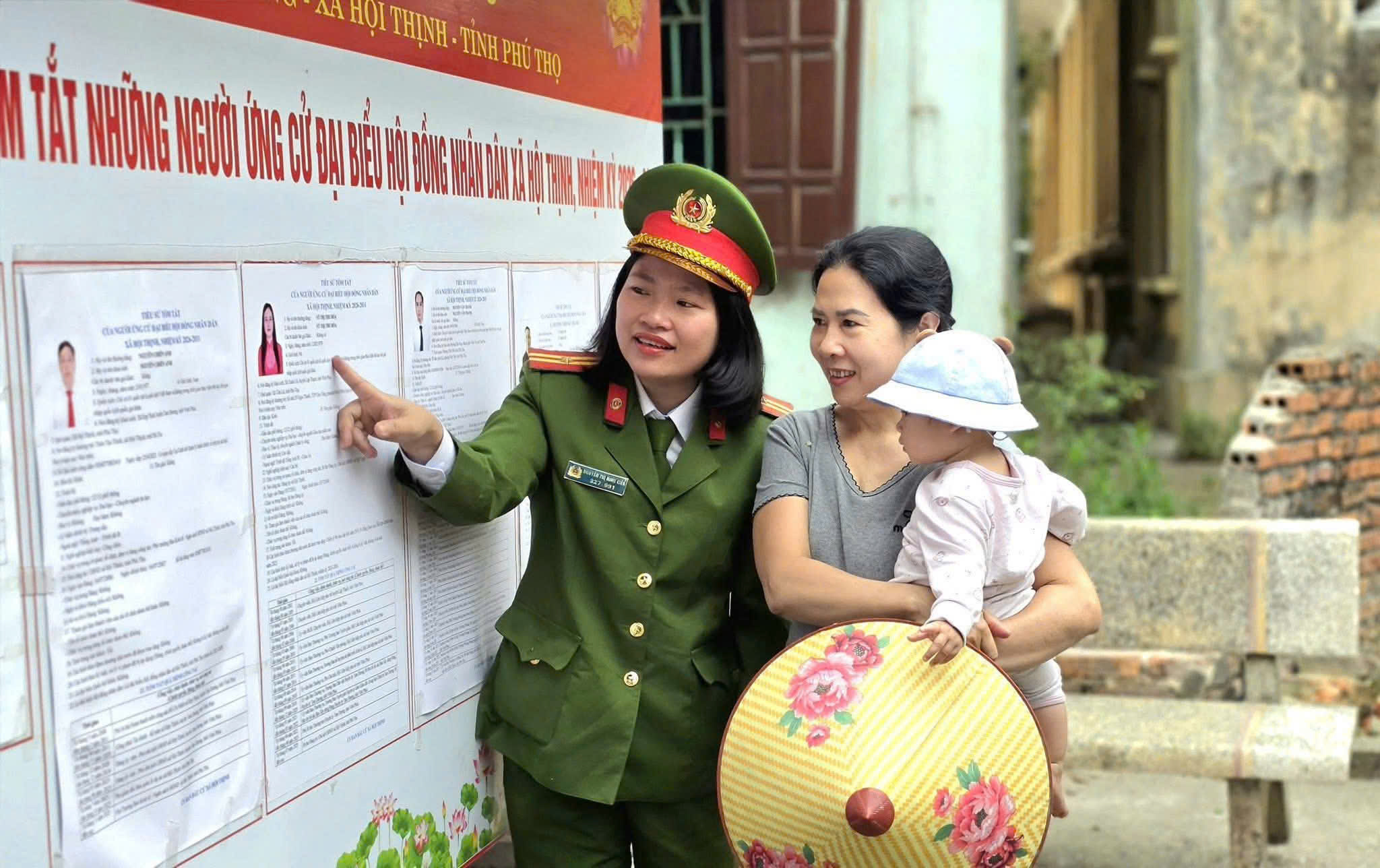 Cả nước rộn ràng bước vào Ngày bầu cử - Ảnh 14.