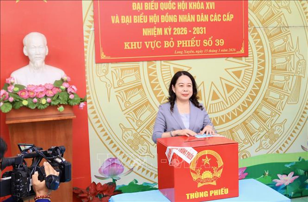 Phụ nữ cả nước nô nức đi bầu cử- Ảnh 2.