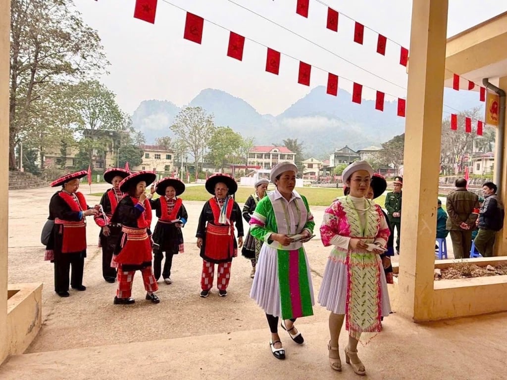 Hmong- och dao-folket jublade på valdagen.