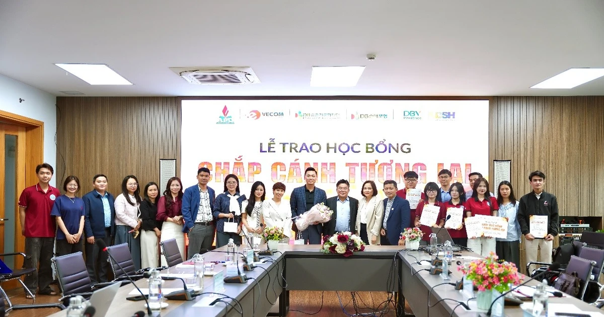 La Fondation culturelle DB Kim Jun Ki a octroyé des bourses à des ...